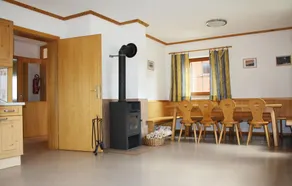 Beautiful Home in Ebensee With 4 Bedrooms, Sauna and Wifi - Image 5
