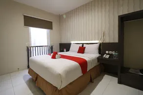 RedDoorz Plus @ Airlangga Mataram - Image 2