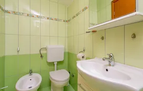 Stunning Home in Garica With Wifi and 4 Bedrooms - Image 5