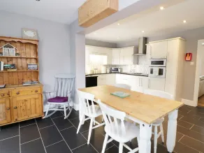 1 Hen Bont Road - Image 4