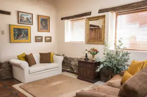 Perayoc Art & Luxury Bungalows - Image 4