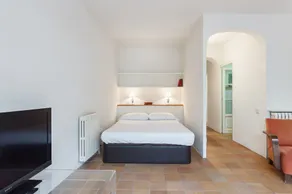 Flateli Sarria - Image 2
