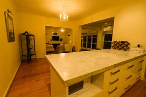 Inner Melbourne Luxury Holiday House - Image 2