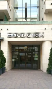 Corvin Lux Aparthotel - Image 3