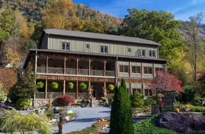 The Esmeralda Inn and Restaurant - Image 3