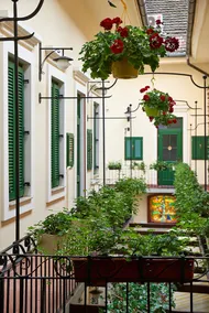 Lion Premium Hotel - Image 2