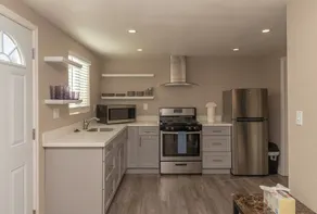 Cozy 1-bedroom in Richmond - Image 5