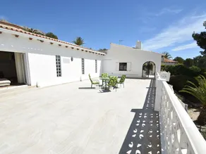 Spacious Detached Villa on the Costa Blanca With Heated Pool and Beautiful View - Image 5