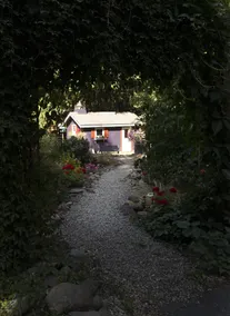 Tea Cozy Bed & Breakfast - Image 4