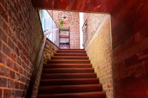 UrbanStyle Claremont Apartment - Image 5