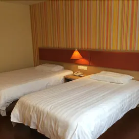 Home Inn Ningde Xiapu Funing Avenue - Image 3