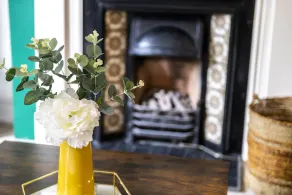 The Lincoln Book Inn - Image 2