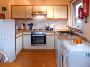 5 Innes Maree - Image 4