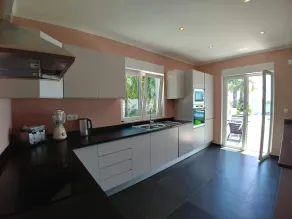 Ah Villas - Image 5