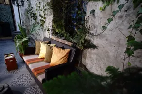 El Patio de Elisa - Image 2