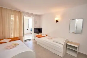Apartments Sea Front - Image 2