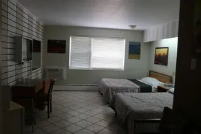 Motel Oscar - Image 4