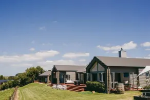 Sugarloaf Lodge - Image 2