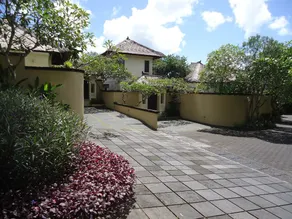 Pat-Mase Villas - Image 3