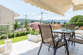 Bright & Spacious, two-floor Family Garden Home - Image 3