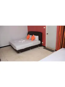 Evid Garden Hotel - Image 2