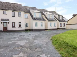 Greenacre Apartment - Image 4