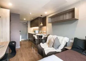 Sophisticated Studios - Durham - Image 5
