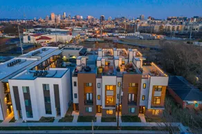 Wild Horse by AvantStay - Nashville Townhouse w Rooftop Patio & Outdoor Kitchen - Image 5