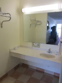 Royal Inn Abilene - Image 3