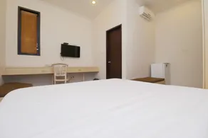 Jim's Residence - Image 4