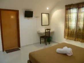 Noor Arfa River Chalet - Image 4