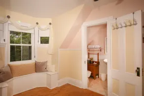 Summerside Inn Bed and Breakfast - Image 4