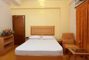Hotel Rajavalsam - Image 2