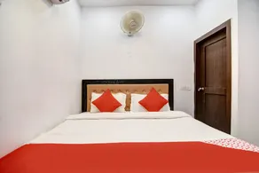 OYO 38853 S Sumangalam Palace - Image 2