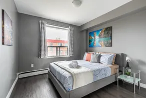 Bright Cozy 1BR apt With Netflix - Near Downtown - Image 3