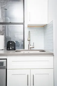 Chelsea South Apartments 30 Day Rentals - Image 4