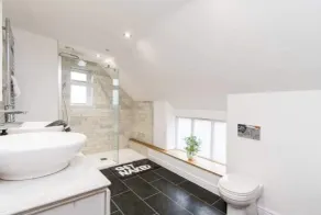 4 bedroom characterful coach house with hot tub! - Image 5