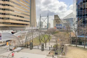 300 Front Street West Signature Collection - Image 3