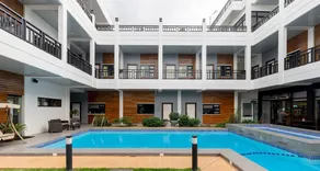 Elkanville Hotel by ZEN Rooms - Image 3