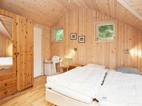 Vintage Holiday Home in Jutland With Whirlpool - Image 4