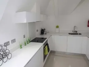 Flat 8 Hazelhurst - Image 5