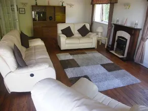 Elmbank Accommodation - Image 2