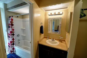 Raven Beach House - Image 5