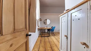 Host Stay The Old Courtroom Flat - Image 3