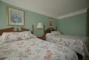 Betty Doon Hotel - Image 3