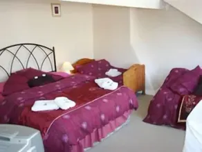 Sunnyside Guest House - Image 2