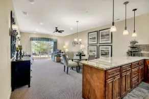 Stayin Classy 2 Bedroom Condo by Redawning - Image 3