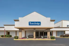 Travelodge by Wyndham Zanesville - Image 3