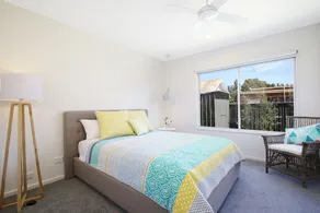 18 on Rayner - swish apartment Myrtleford - Image 3