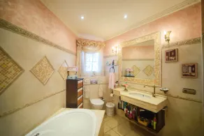 Cubo's Villa Elisabeth - Image 3